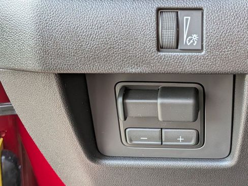 New 2026 GMC Canyon AT4 w/ Technology Plus Package AWD/4WD image 15