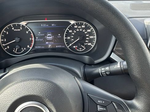 Used 2025 Nissan Altima 2.5 SV FWD image 23