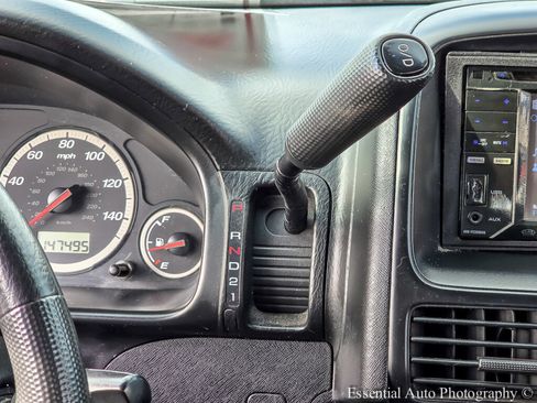 Used 2003 Honda CR-V LX image 19