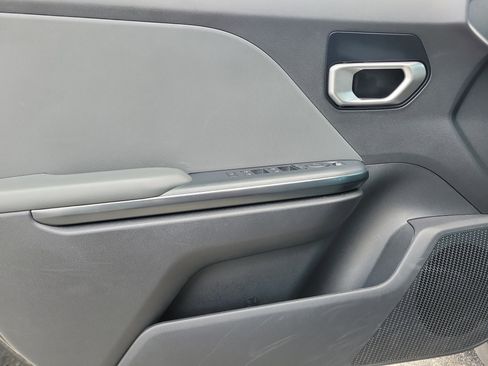 Used 2025 Kia K4 FWD image 11