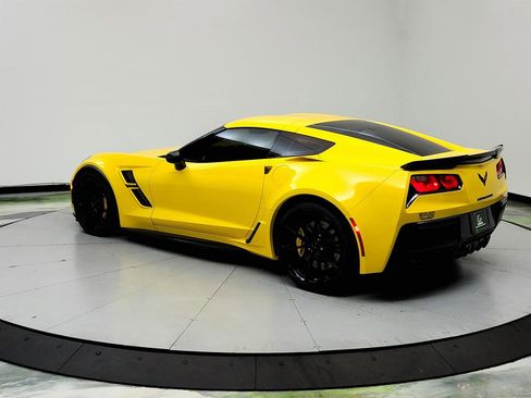 Used 2019 Chevrolet Corvette Grand Sport w/ Carbon Flash Badge Package image 7