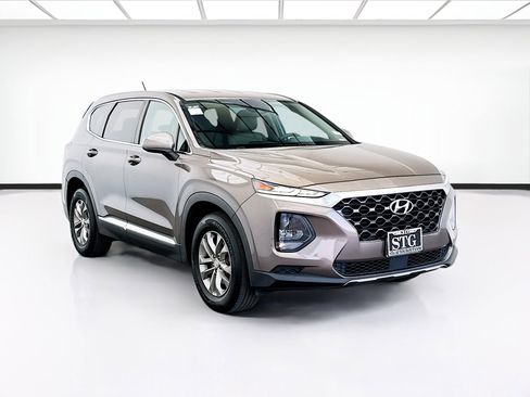 Used 2020 Hyundai Santa Fe SE FWD image 3