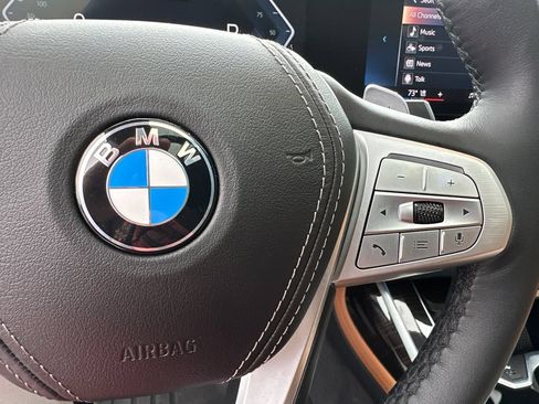 Used 2024 BMW X7 xDrive40i AWD/4WD image 27