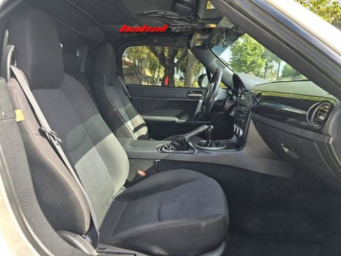 Used 2013 MAZDA MX-5 Miata Sport image 6