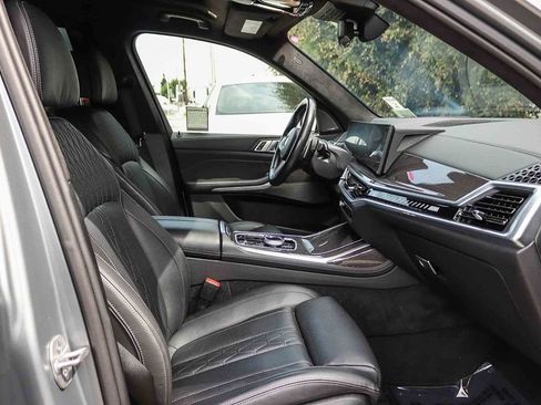 Used 2024 BMW X7 M60i w/ Executive Package AWD/4WD image 17
