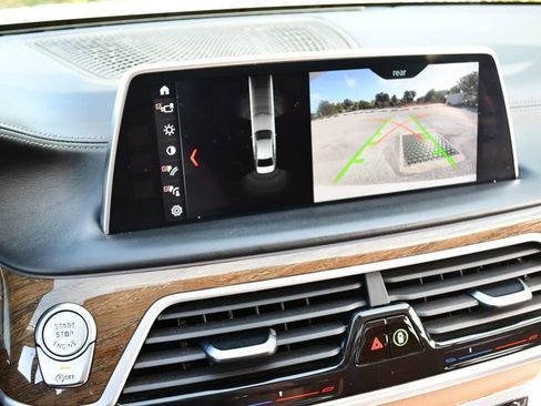 Used 2018 BMW 740i RWD image 48
