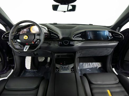 Used 2025 Ferrari Purosangue AWD/4WD image 29