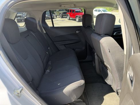 Used 2010 GMC Terrain SLE FWD image 10