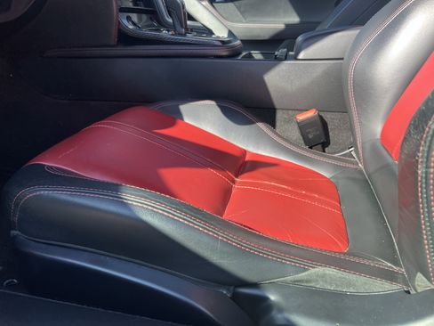 Used 2015 Jaguar F-TYPE R image 19