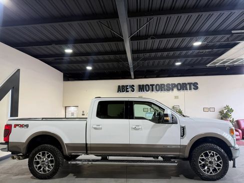 Used 2020 Ford F250 Lariat w/ Lariat Ultimate Package AWD/4WD image 5