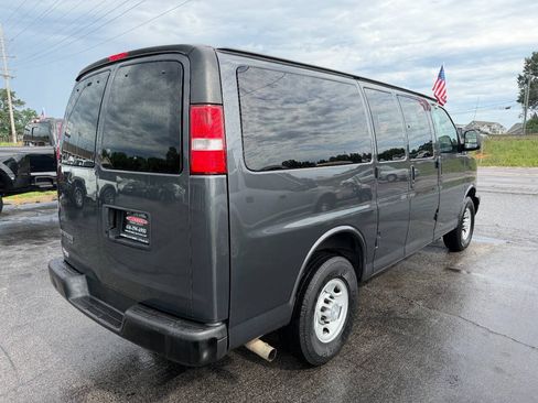 Used 2016 Chevrolet Express 2500 LS RWD image 6