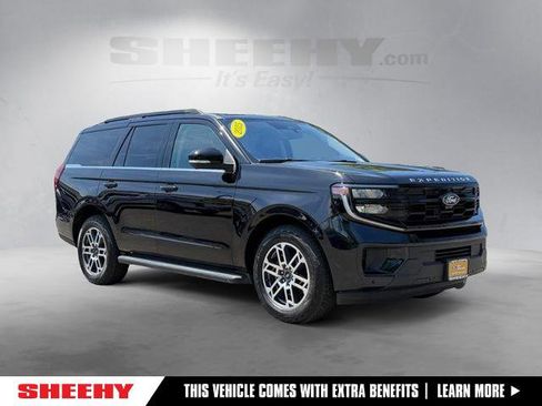 Certified 2025 Ford Expedition Active AWD/4WD image 1