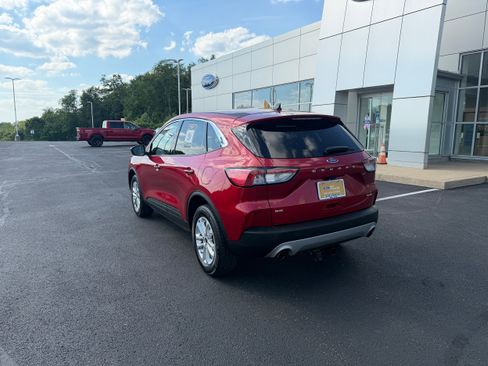 Used 2022 Ford Escape SE AWD/4WD image 8