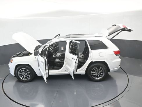 Used 2020 Jeep Grand Cherokee Overland image 70