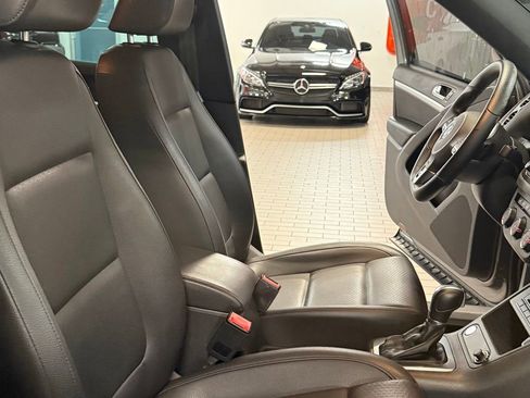 Used 2016 Volkswagen Tiguan R-Line FWD image 13