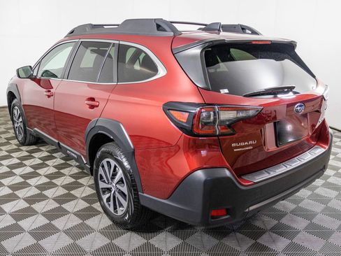 Used 2024 Subaru Outback Premium AWD/4WD image 18