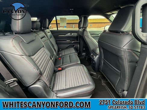 New 2026 Ford Explorer ST-Line w/ ST-Line Street Pack image 13