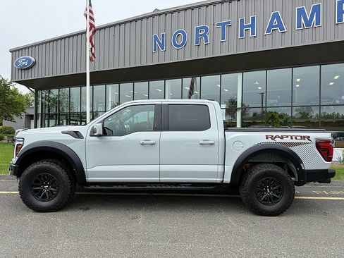 Used 2026 Ford F150 Raptor AWD/4WD image 2