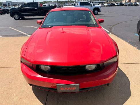 Used 2010 Ford Mustang GT RWD image 10