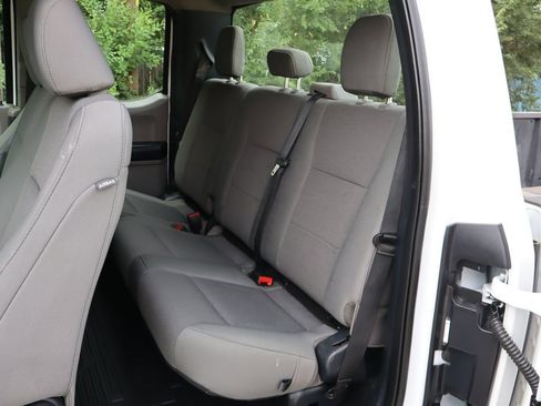 Used 2022 Ford F250 XL w/ Power Equipment Group AWD/4WD image 18