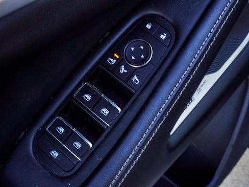 Used 2023 INFINITI QX60 Luxe w/ Performance Audio Package image 17