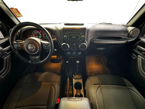 Used 2015 Jeep Wrangler Sport AWD/4WD image 16