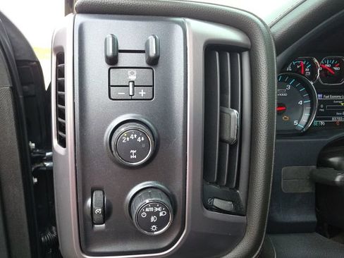 Used 2018 GMC Sierra 2500 SLT w/ Duramax Plus Package AWD/4WD image 14
