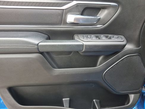 Used 2025 RAM 1500 Big Horn AWD/4WD image 23