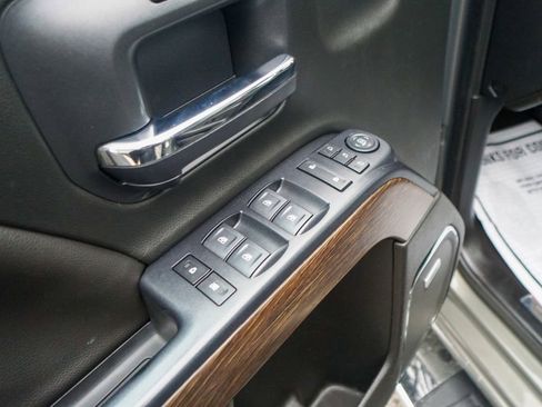 Used 2018 GMC Sierra 3500 Denali w/ Duramax Plus Package image 16