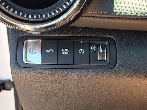 Used 2025 Chevrolet Equinox LT w/ Convenience Package II AWD/4WD image 27