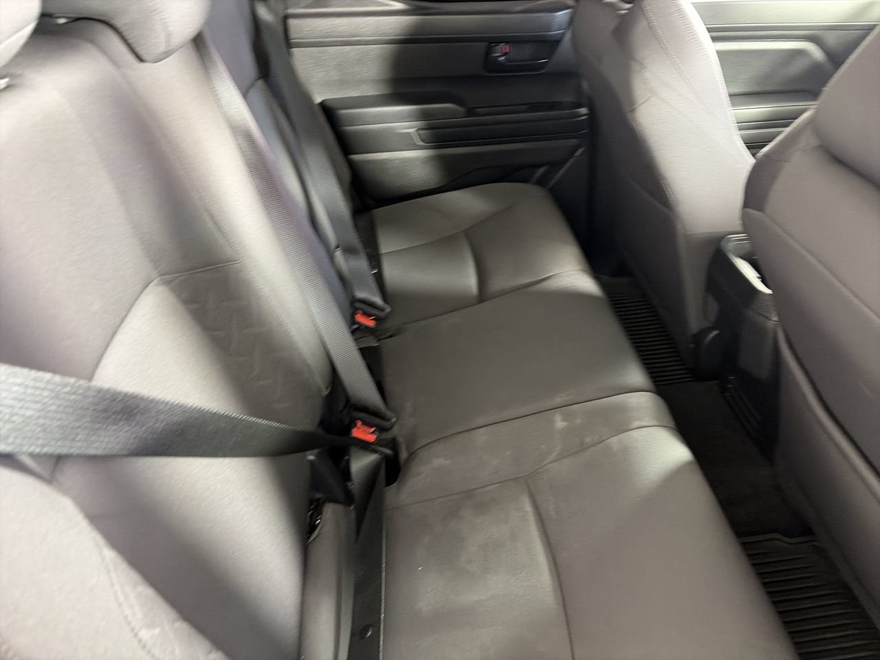 Used 2025 Toyota Tacoma SR5 AWD/4WD image 23