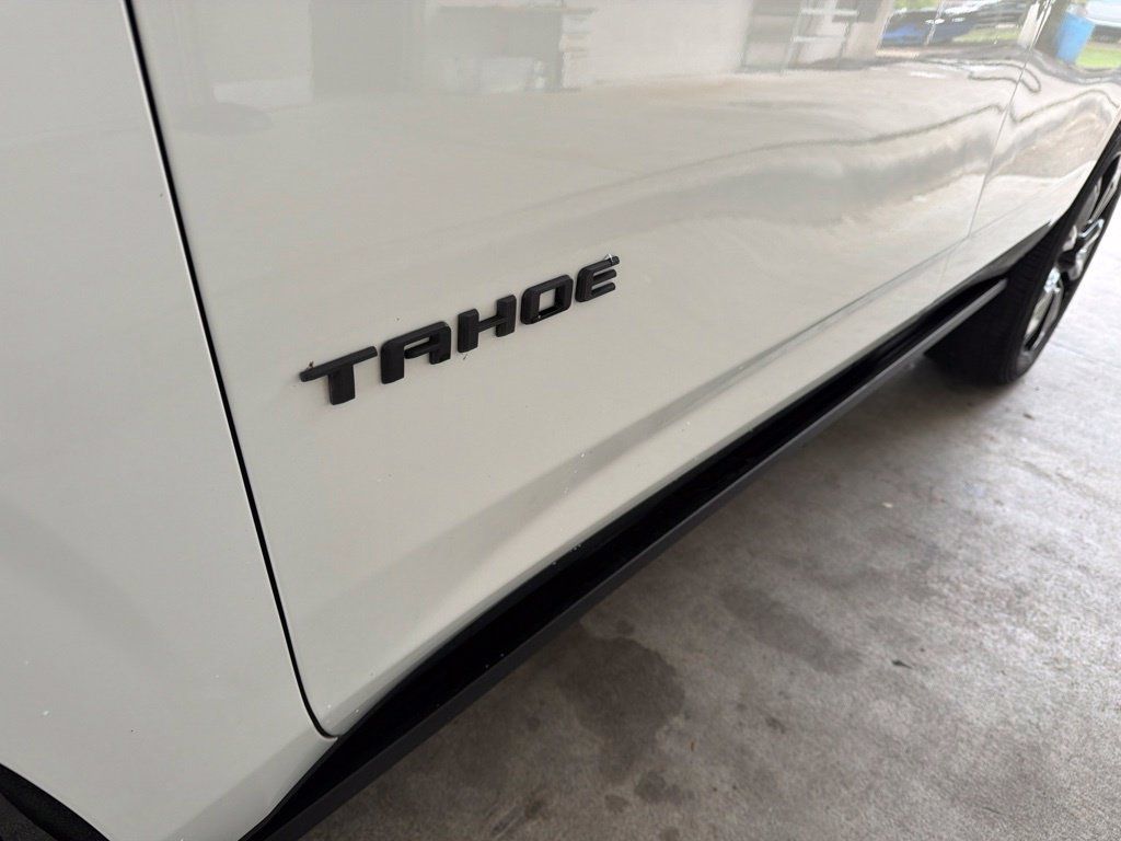 Used 2022 Chevrolet Tahoe High Country RWD image 12