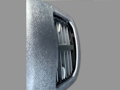 Used 2020 Ford Fusion SE FWD image 36