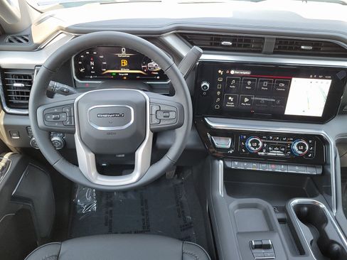 New 2026 GMC Sierra 2500 Denali w/ Denali Reserve Package image 8