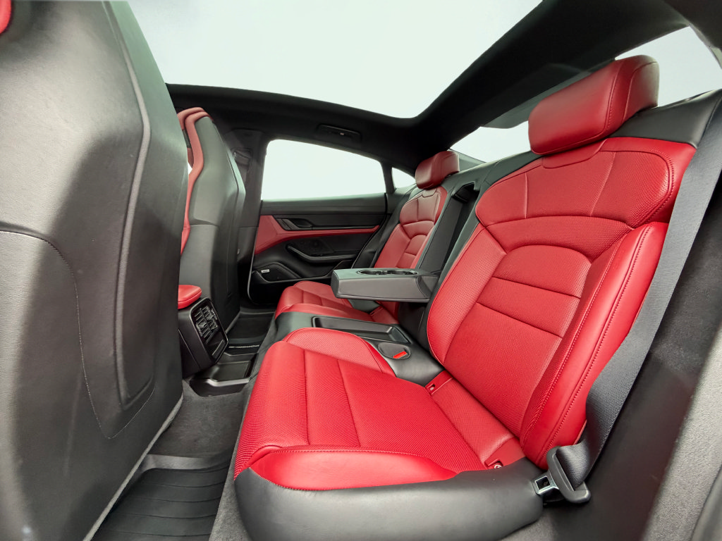 Used 2022 Porsche Taycan RWD image 36