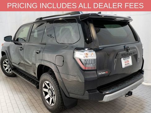 Used 2022 Toyota 4Runner TRD Off-Road Premium AWD/4WD image 3