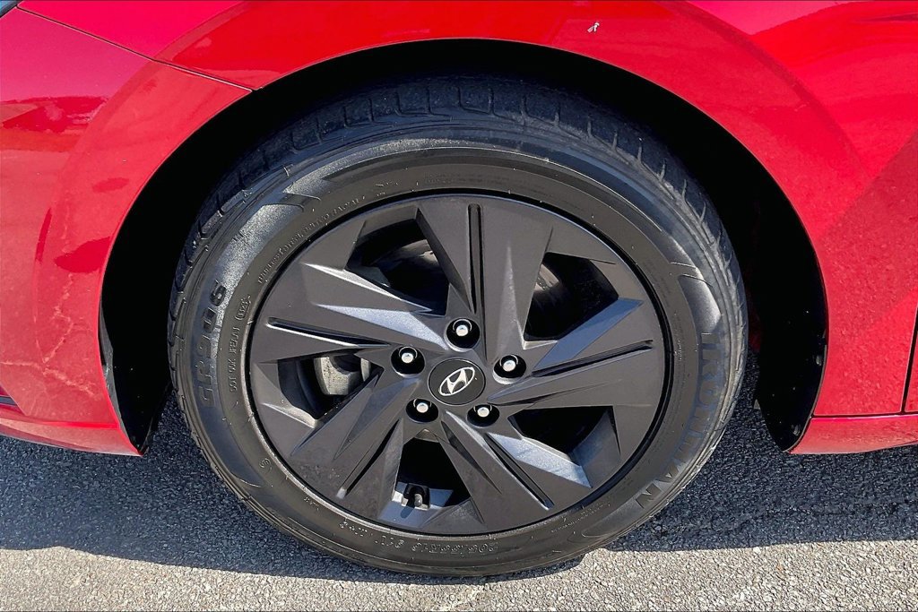Used 2023 Hyundai Elantra SEL FWD image 8