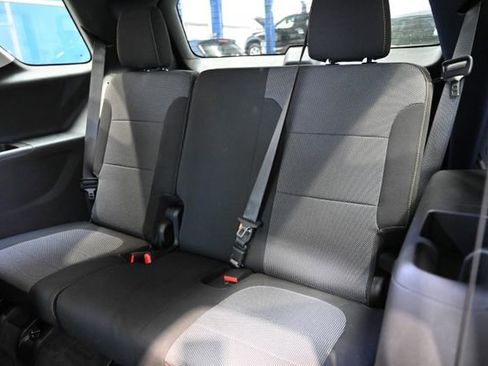 Used 2018 Chevrolet Traverse LT image 12