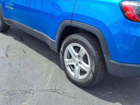 Used 2023 Jeep Compass Latitude AWD/4WD image 23