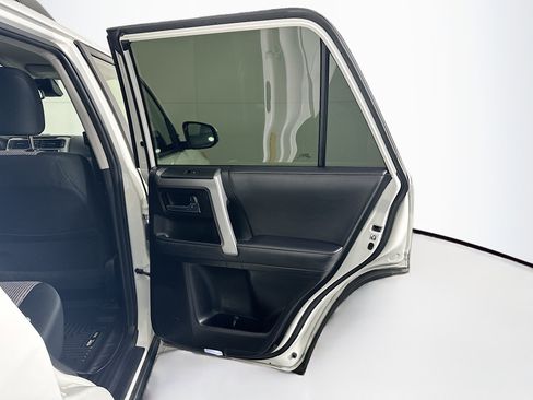 Used 2021 Toyota 4Runner SR5 image 29