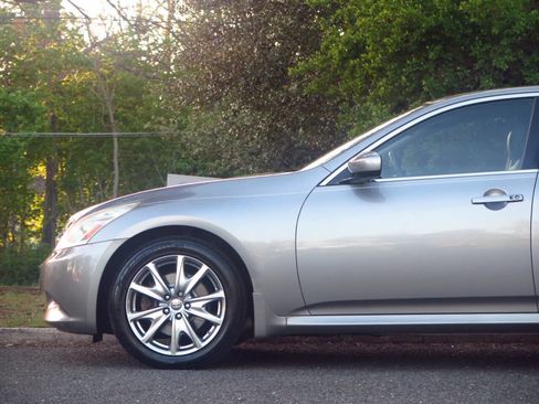 Used 2009 INFINITI G37 x Sedan w/ Premium Pkg AWD/4WD image 28