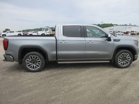 New 2026 GMC Sierra 1500 Denali Ultimate AWD/4WD image 3