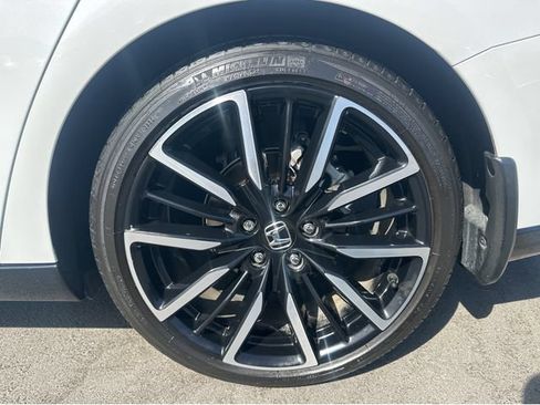 Used 2024 Honda Accord Touring image 23