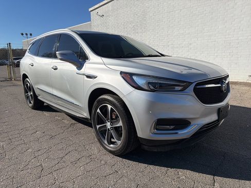 Used 2020 Buick Enclave Essence w/ Sport Touring Edition image 7