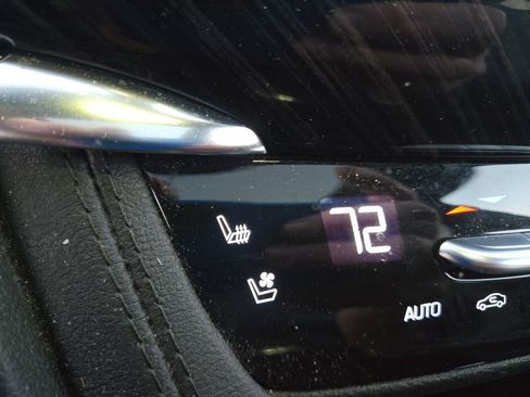 Certified 2023 Cadillac XT6 Premium Luxury w/ Technology Package image 23