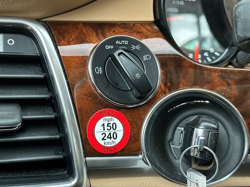 Used 2013 Porsche Panamera image 30