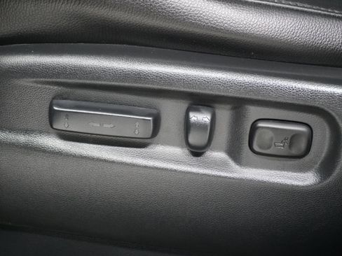 Used 2015 Honda Pilot Touring image 18