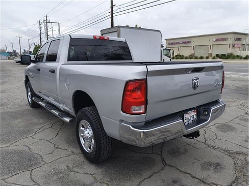 Used 2018 RAM 2500 Tradesman w/ Chrome Appearance Group AWD/4WD image 16
