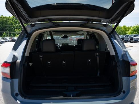 Used 2024 Honda Pilot Touring image 9
