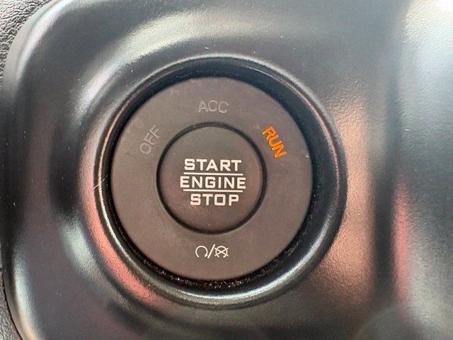 Used 2023 Jeep Gladiator Sport AWD/4WD image 24